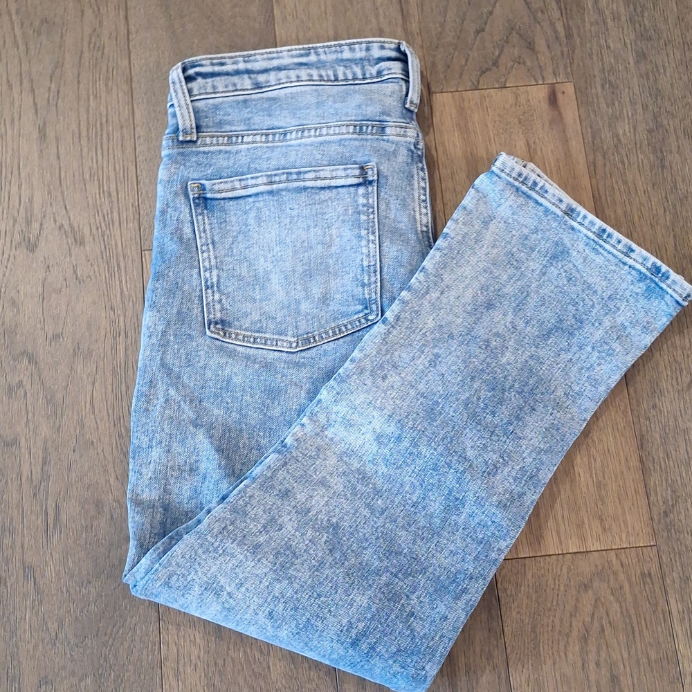 Fidelity " Juniper Flare Crop" [29]